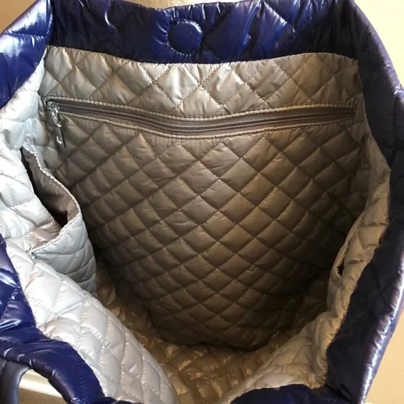 NWOT Madison West puffy quilted tote bag, reversible blue/gray - Picture 3 of 5
